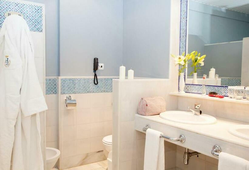 高级大房间, Duque De Najera