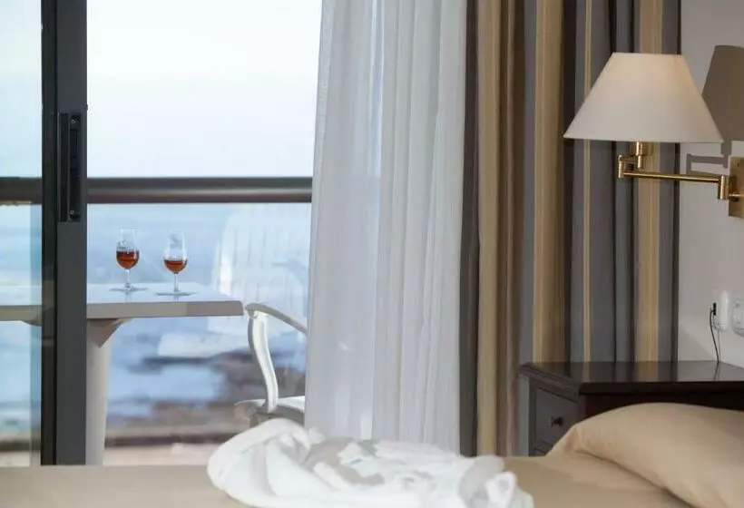 Standardzimmer mit Meerblick, Duque De Najera