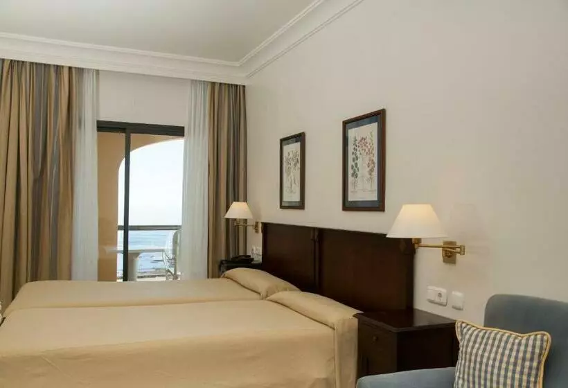 Standardzimmer mit Meerblick, Duque De Najera