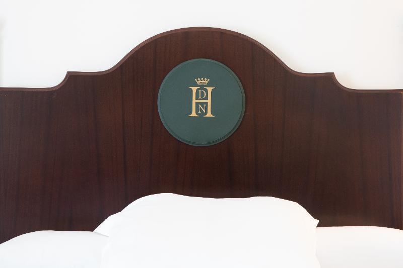 标准间, Duque De Najera