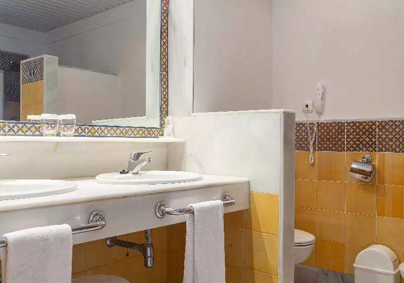 Standardzimmer mit Meerblick, Duque De Najera