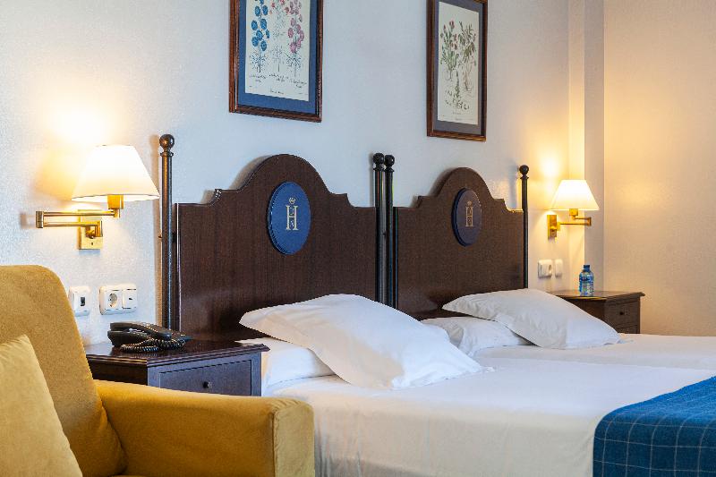 高级大房间, Duque De Najera