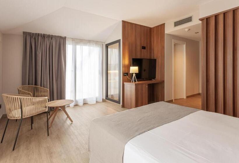 Полулюкс, DWO Sirius - Adults Only (+16)