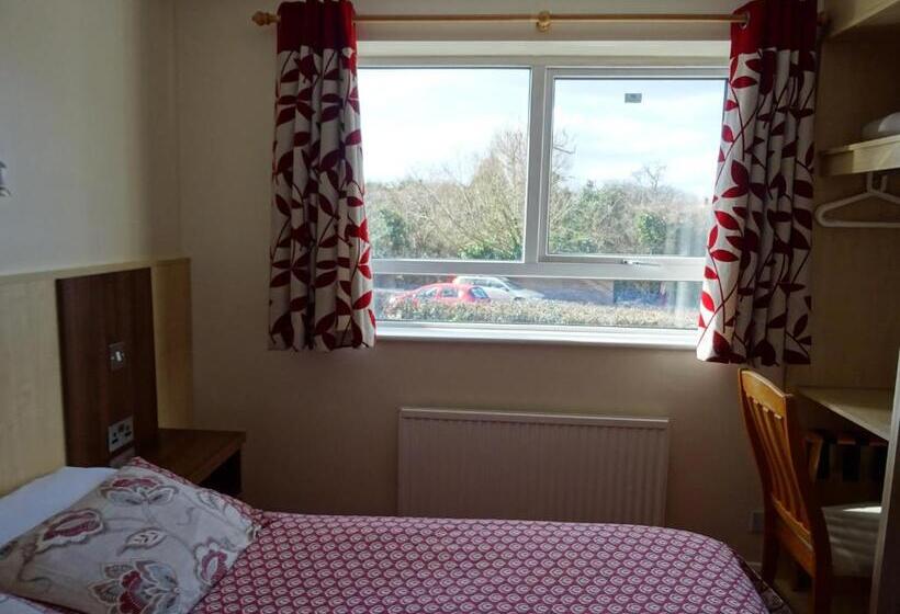 Номер Superior, The Gatwick White House