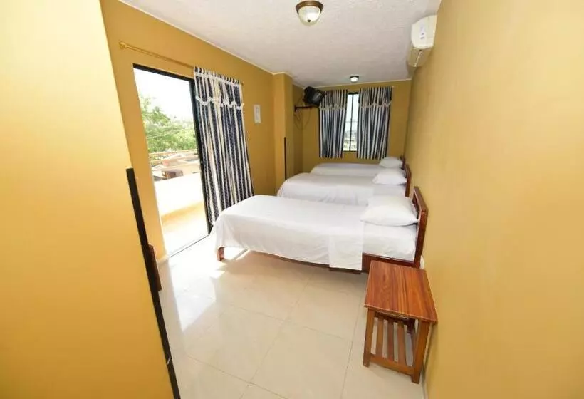 اتاق استاندارد سه نفره, La Aldea