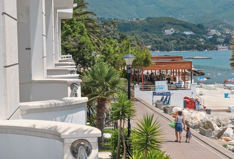 اتاق استاندارد سه نفره, Perla