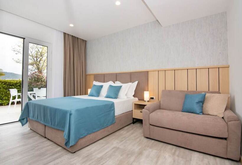 اتاق استاندارد سه نفره, Perla