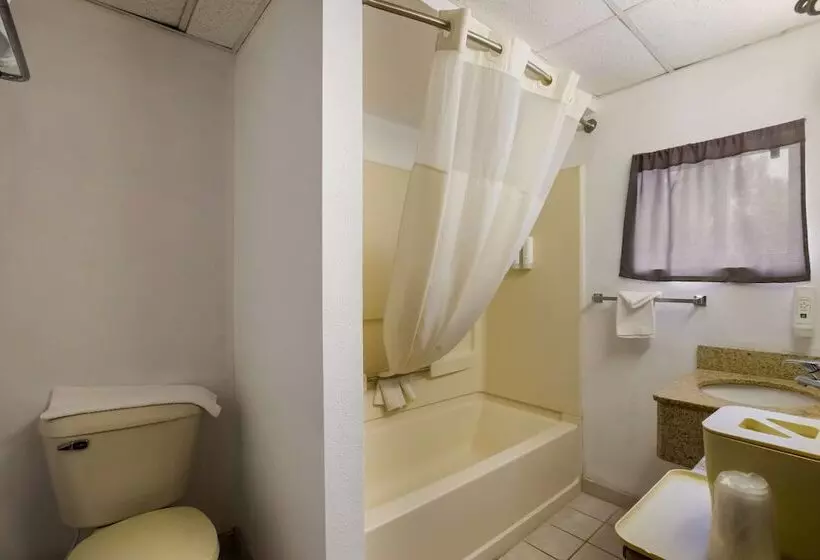 ２ダブルベッドのスタンダードルーム, Quality Inn & Suites Millville