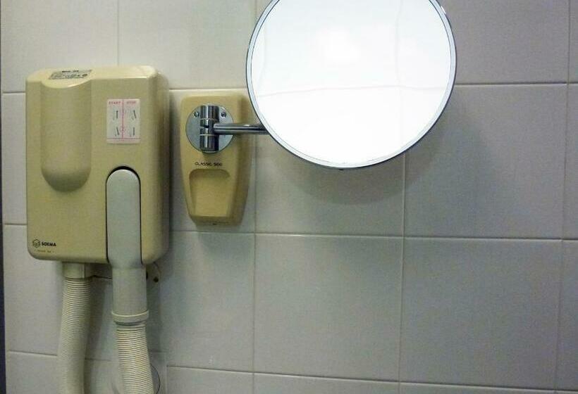 غرفة عائلية, Riviera