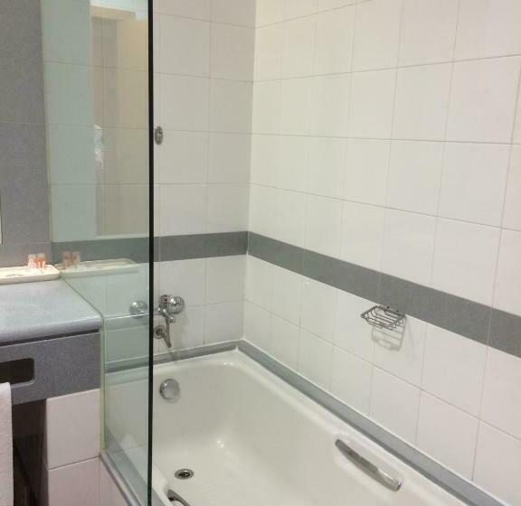 غرفة قياسية, Riviera