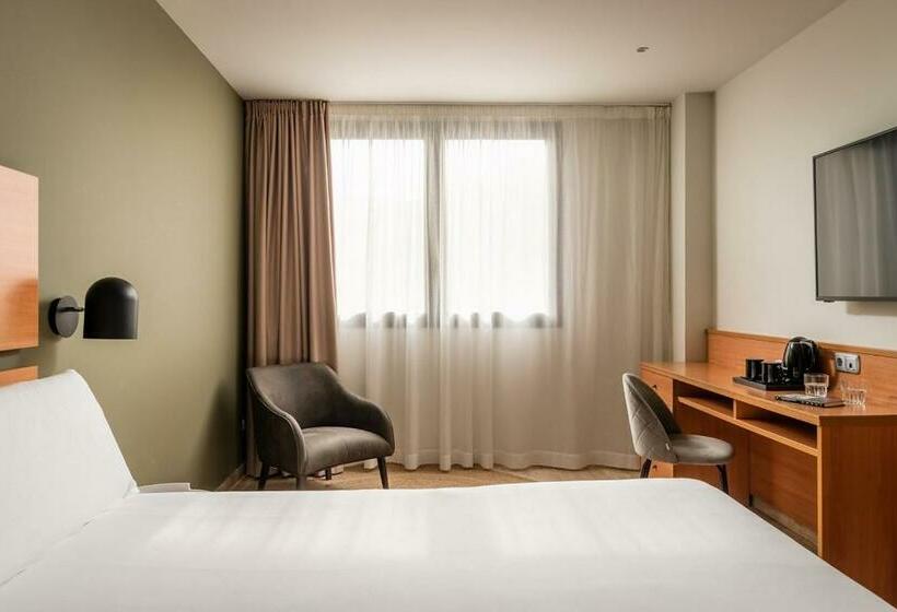 غرفة قياسية, Sb Express Tarragona