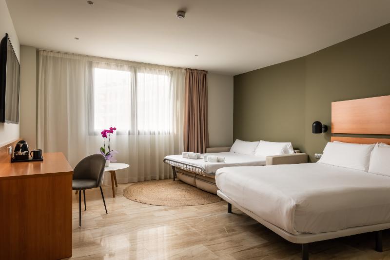 4인용 스탠다드 룸, Sb Express Tarragona