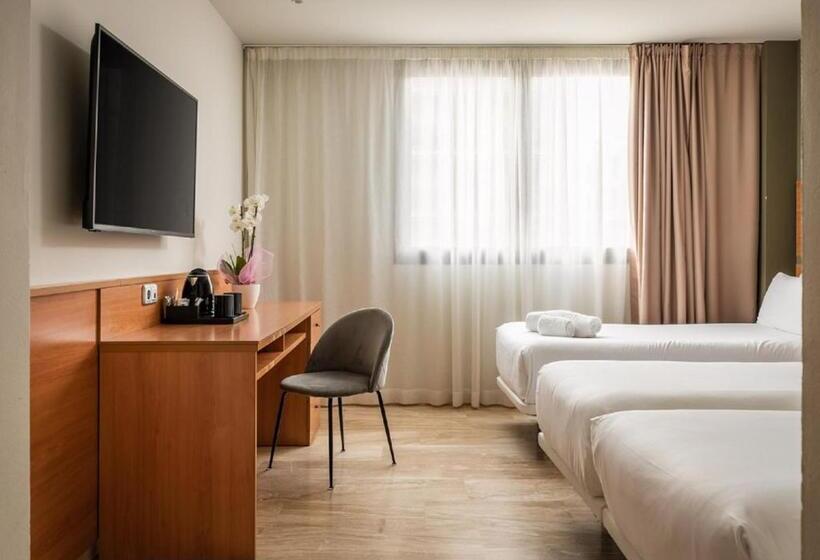 غرفة قياسية ثلاثية, Sb Express Tarragona