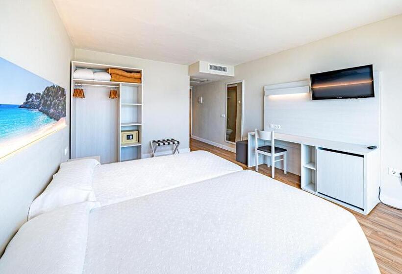 اتاق استاندارد با تراس و چشم‌انداز دریا, Seramar Hotel Comodoro Playa