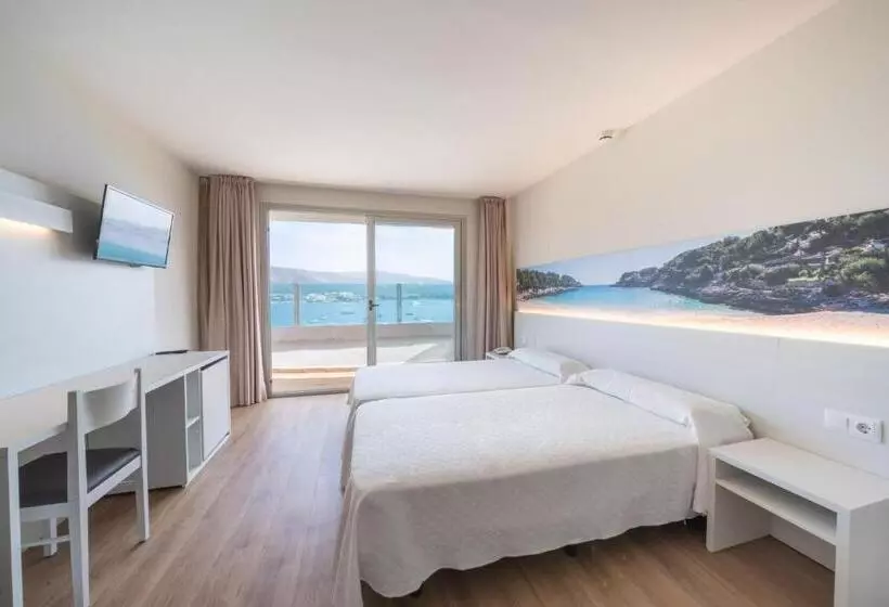 اتاق استاندارد با تراس و چشم‌انداز دریا, Seramar Hotel Comodoro Playa
