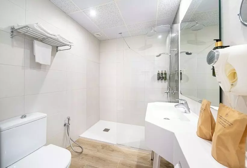 اتاق استاندارد با چشم‌انداز دریا, Seramar Hotel Comodoro Playa