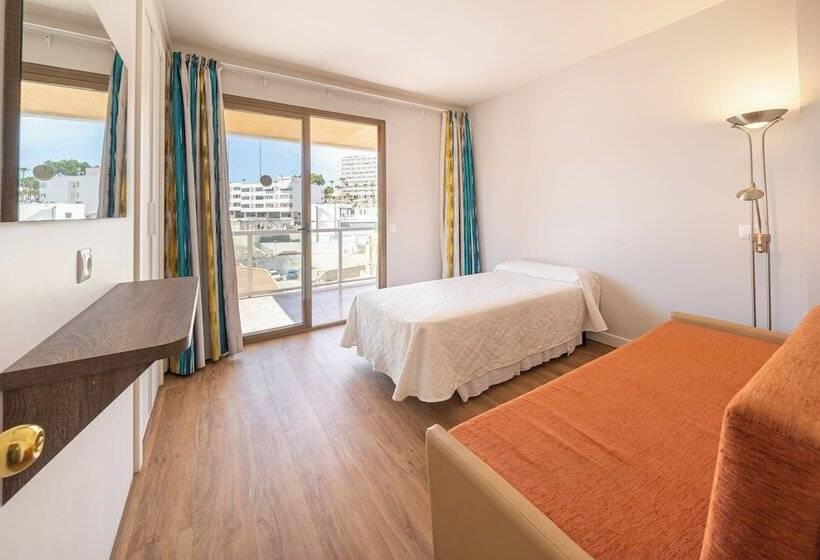 اتاق خانوادگی با چشم‌انداز دریا, Seramar Hotel Comodoro Playa