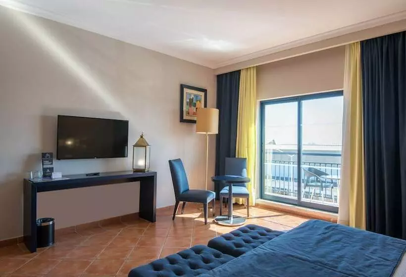 سوییت جونیور, Vila Gale Tavira