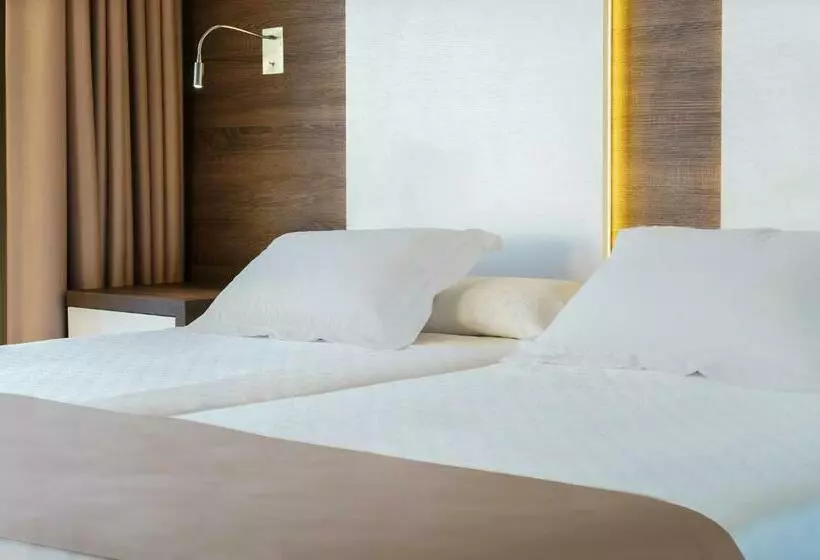 اتاق استاندارد با چشم‌انداز دریا, Seramar Hotel Comodoro Playa
