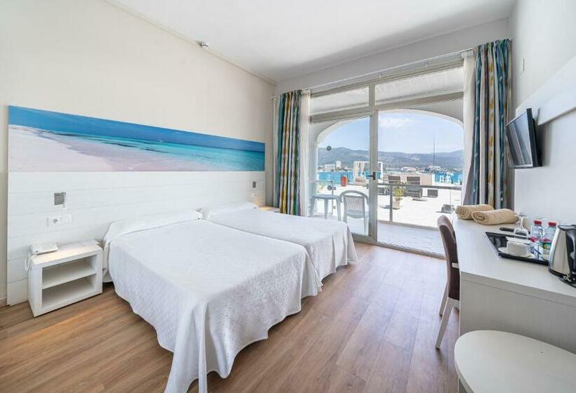 اتاق استاندارد با تراس و چشم‌انداز دریا, Seramar Hotel Comodoro Playa