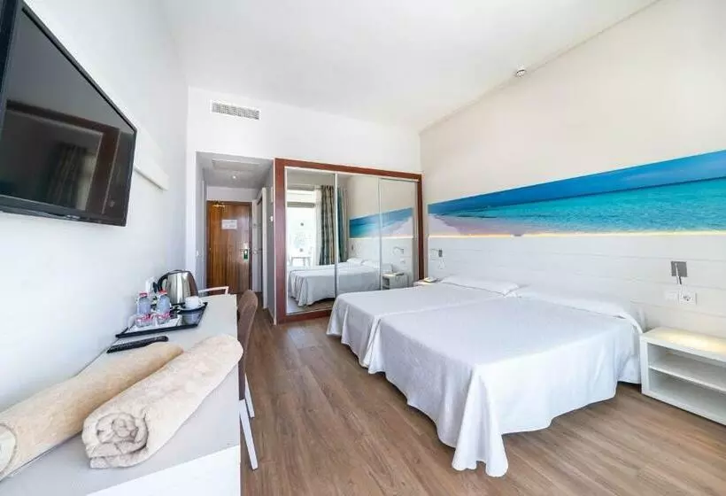 اتاق استاندارد با تراس و چشم‌انداز دریا, Seramar Hotel Comodoro Playa
