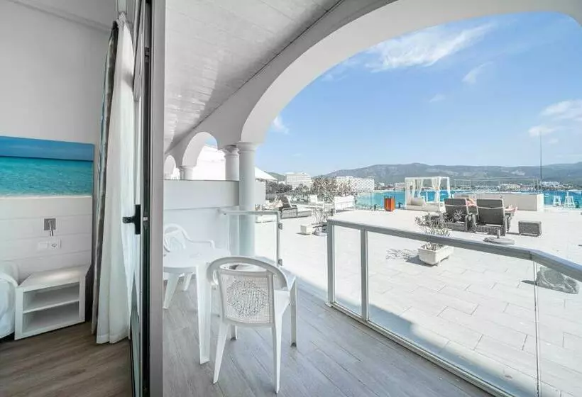 اتاق استاندارد با تراس و چشم‌انداز دریا, Seramar Hotel Comodoro Playa