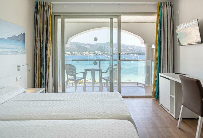 اتاق خانوادگی با چشم‌انداز دریا, Seramar Hotel Comodoro Playa