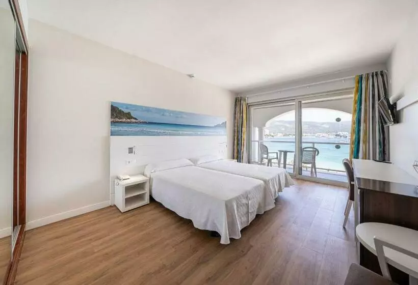 اتاق خانوادگی با چشم‌انداز دریا, Seramar Hotel Comodoro Playa