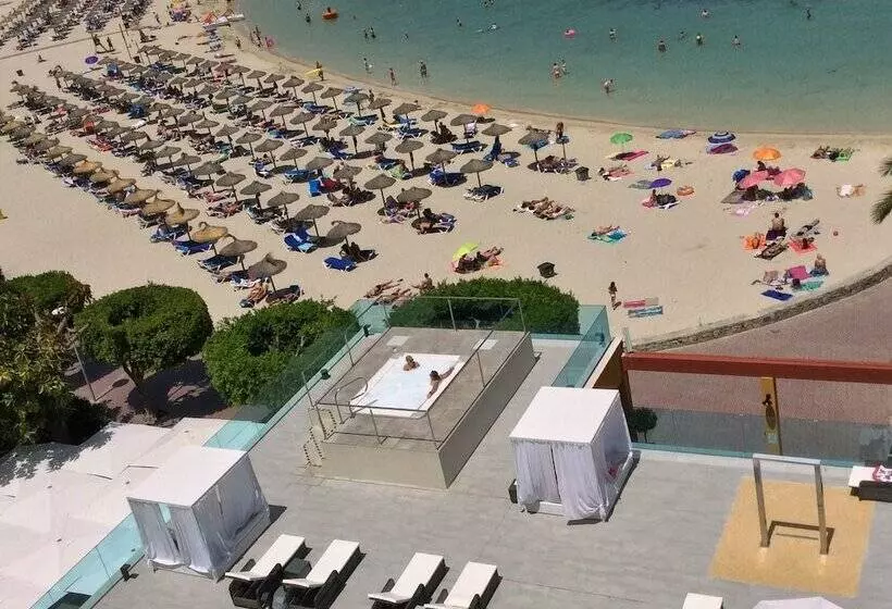 اتاق خانوادگی با چشم‌انداز دریا, Seramar Hotel Comodoro Playa