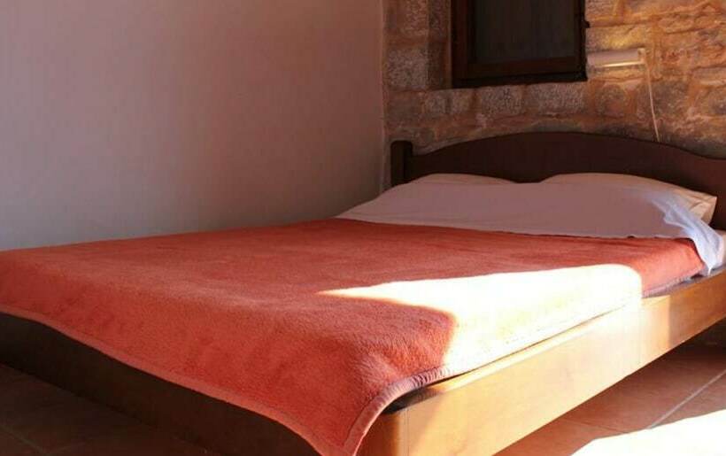 غرفة قياسية مطلّة علي البحر, Lalloudes Seaside Accommodation