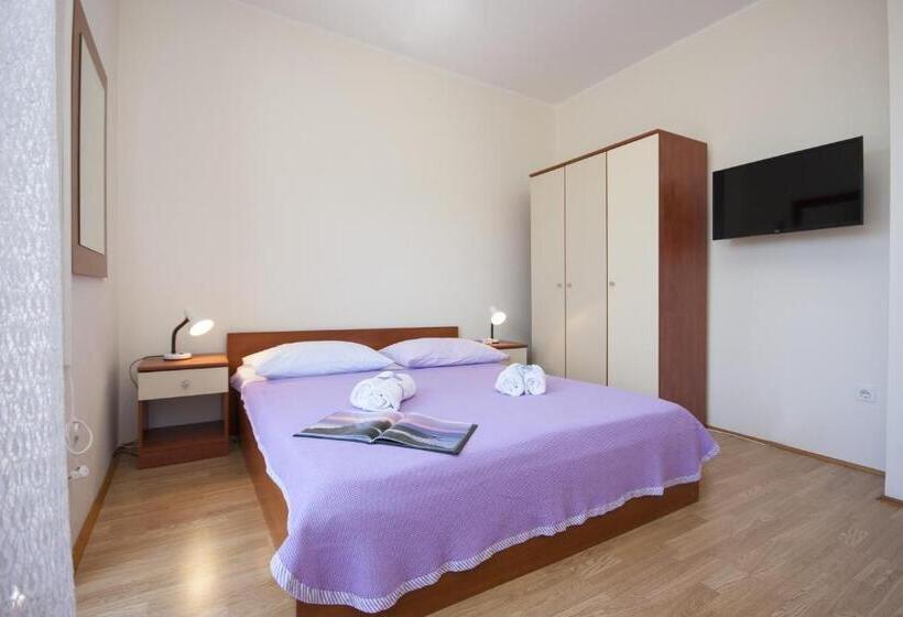 带1个卧室的公寓, Apartments & Rooms Mikelin