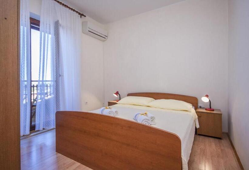 带1个卧室的公寓, Apartments & Rooms Mikelin