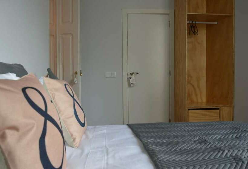 اتاق استاندارد, Baron Faro Guest House