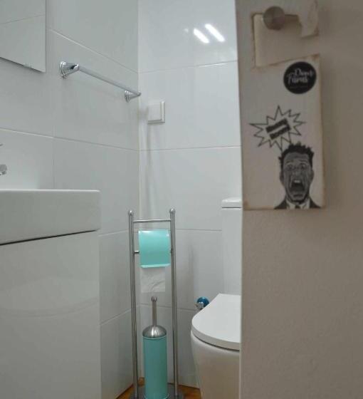 اتاق استاندارد, Baron Faro Guest House