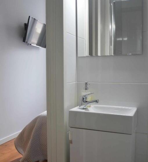 اتاق استاندارد, Baron Faro Guest House