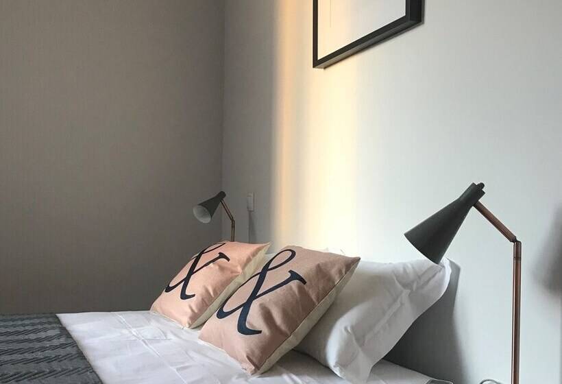 اتاق استاندارد, Baron Faro Guest House