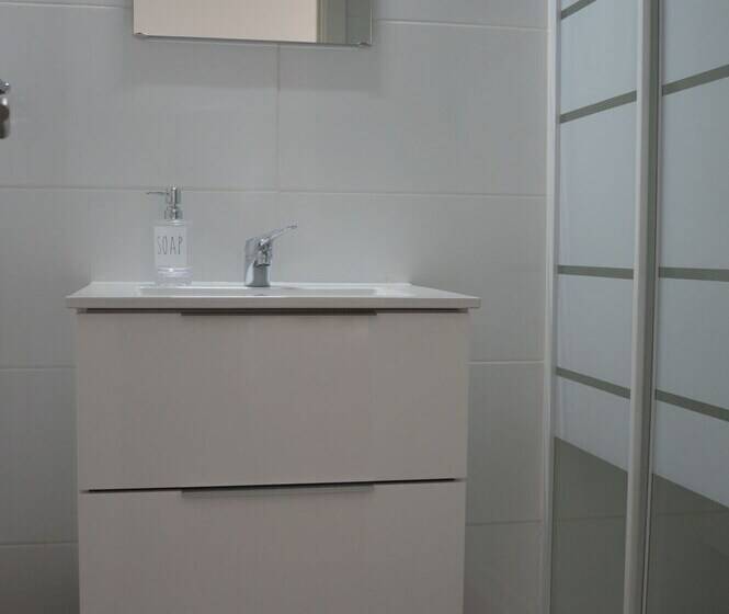 اتاق استاندارد, Baron Faro Guest House