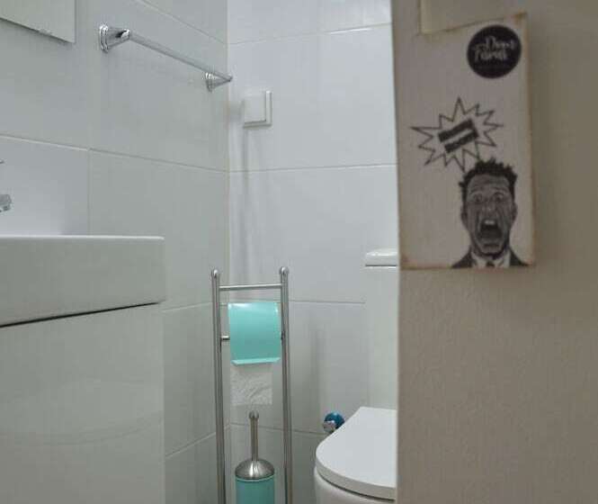 اتاق استاندارد, Baron Faro Guest House