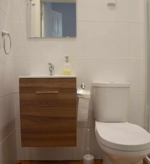 اتاق استاندارد, Baron Faro Guest House