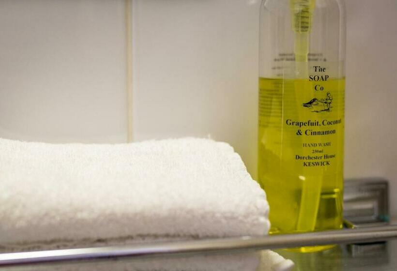 スタンダードルーム, Dorchester House