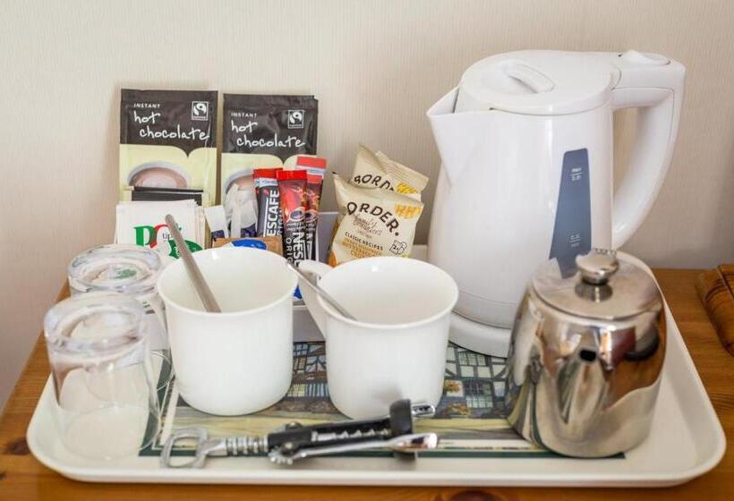 スタンダードルーム, Dorchester House