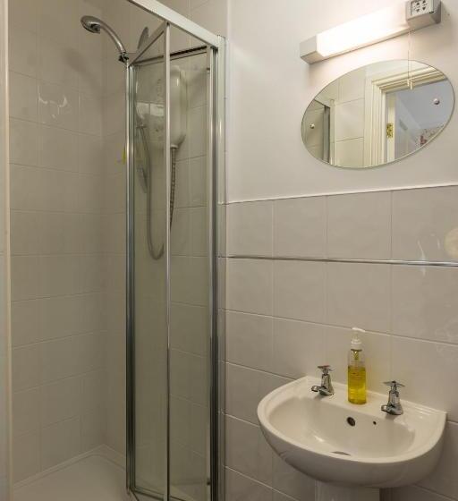 スタンダードルーム, Dorchester House