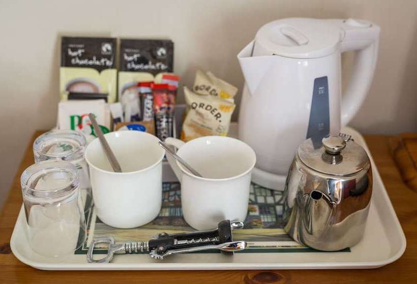 スタンダードルーム, Dorchester House