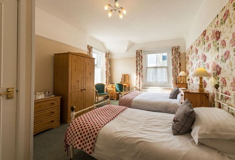 ファミリールーム, Dorchester House