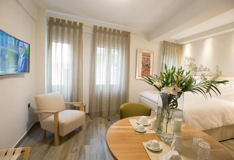 استودیوی لوکس, Villa Vilielmini