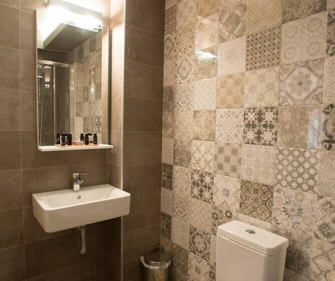 استودیوی لوکس, Villa Vilielmini