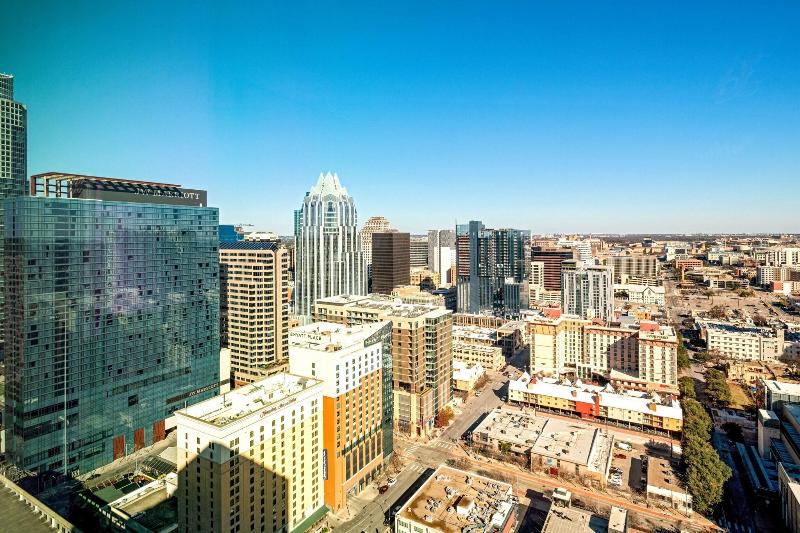 스탠다드 룸 킹사이즈 침대, Austin Marriott Downtown