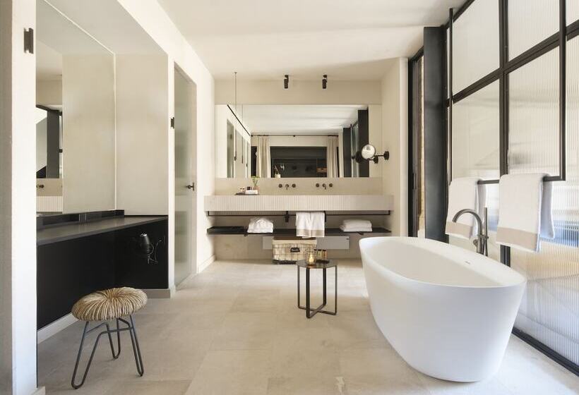 سوییت دوبلکس, Can Ferrereta