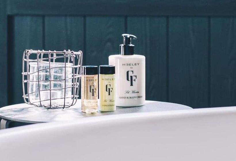 اتاق پرمیوم, Can Ferrereta