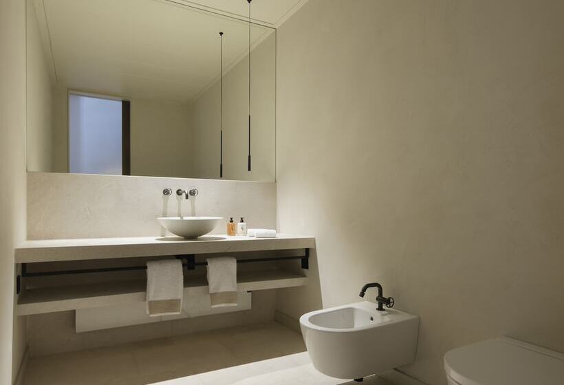 سوییت با استخر, Can Ferrereta